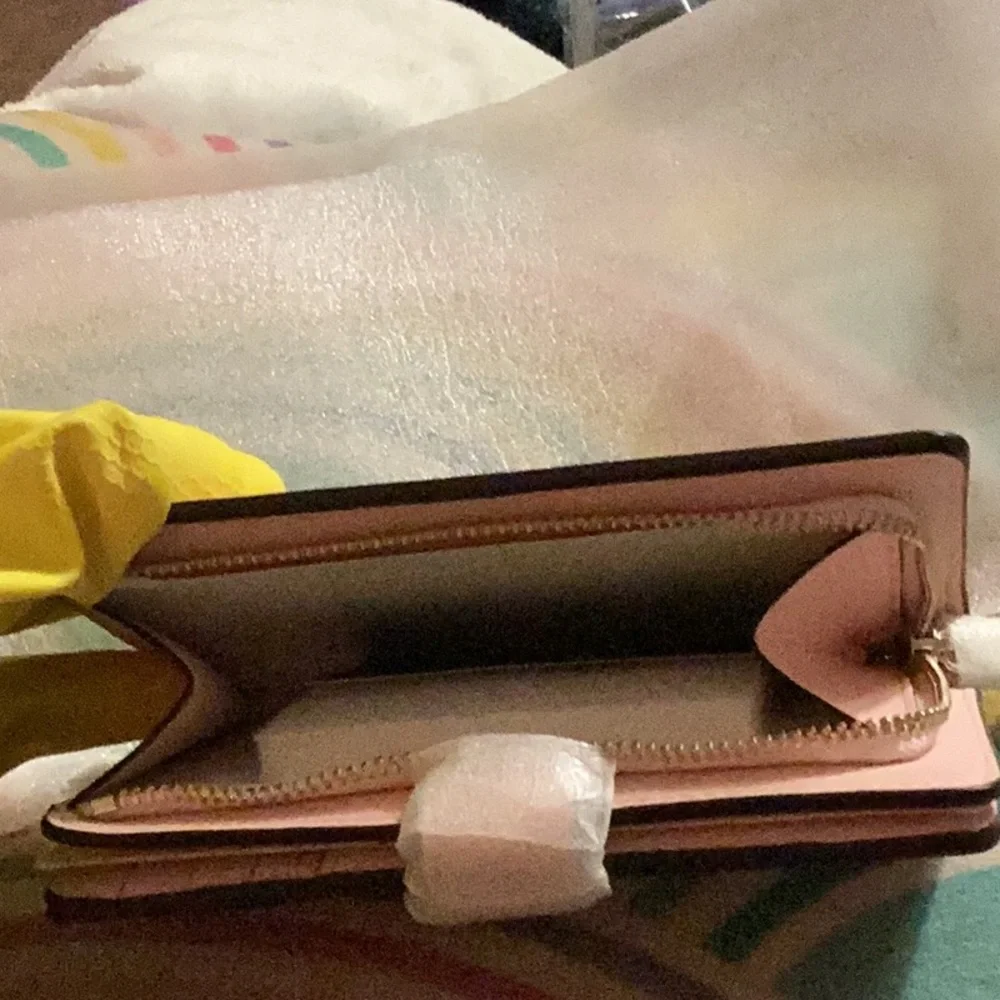 Kate Spade LKO Staci - Picture 4 of 10